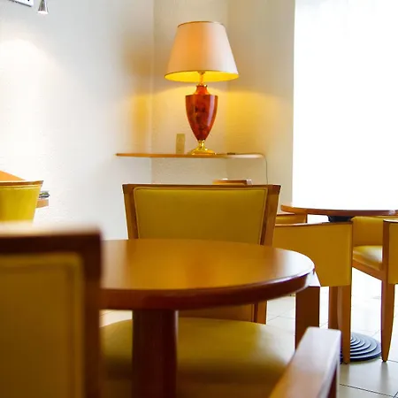 Hotel Ibis Gare 3*